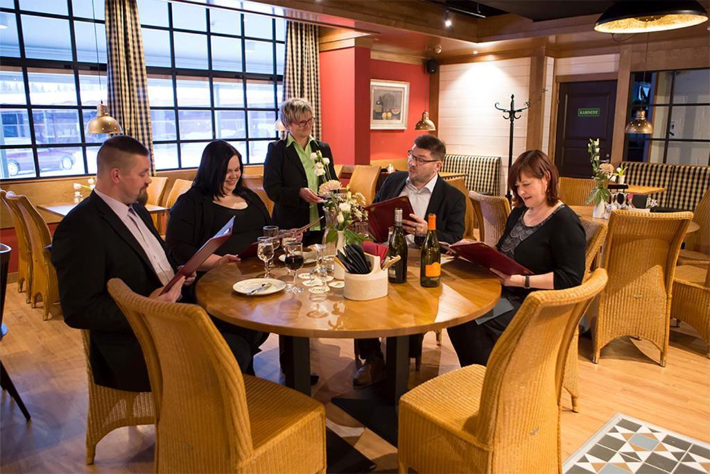 Finlandia Hotel Isovalkeinen Kuopio Dış mekan fotoğraf