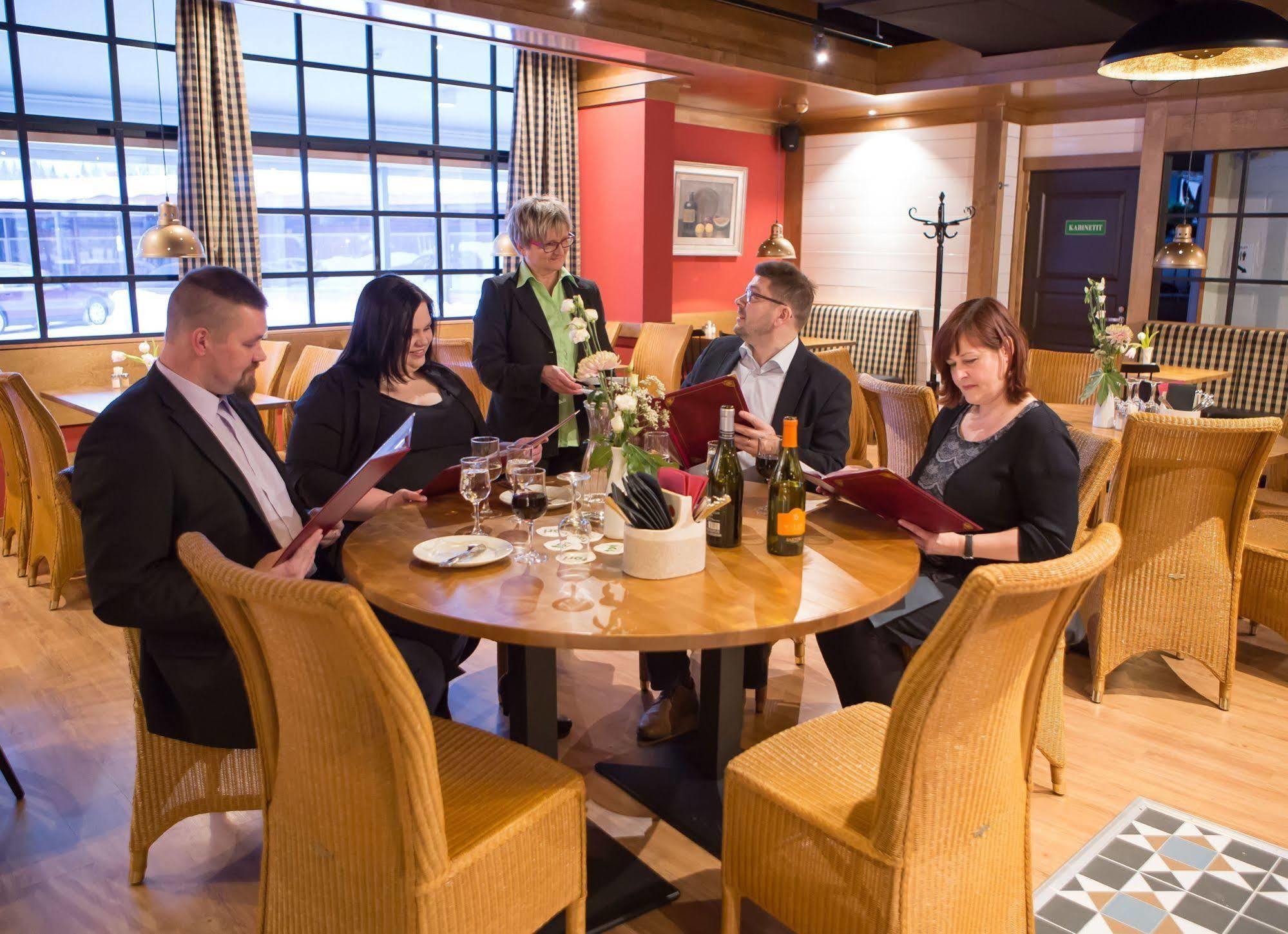 Finlandia Hotel Isovalkeinen Kuopio Dış mekan fotoğraf